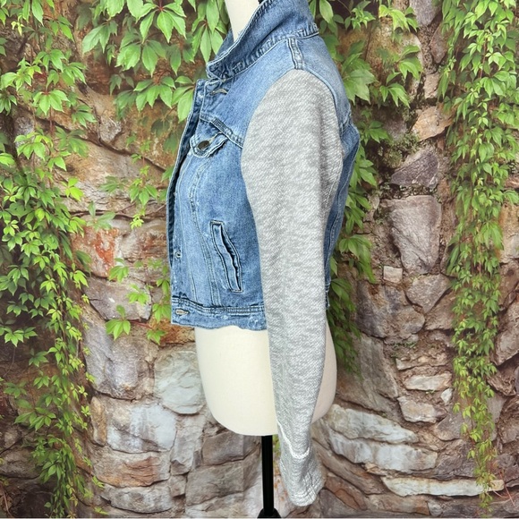 FREE PEOPLE Washed Denim Jacket with Heathered Gray Sleeves, XS - Picture 4 of 9
